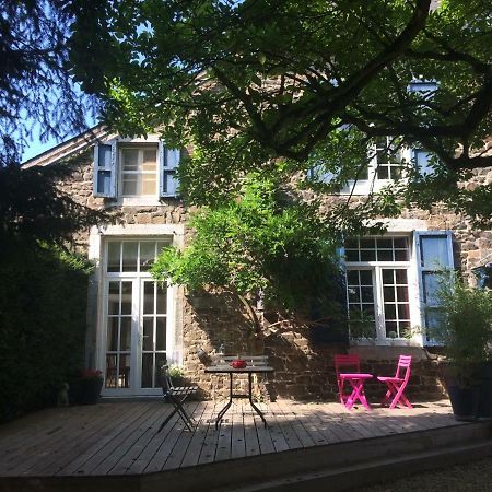 Maison De Vacances, Gite "Le Vieux Logis" A Profondeville Exterior foto