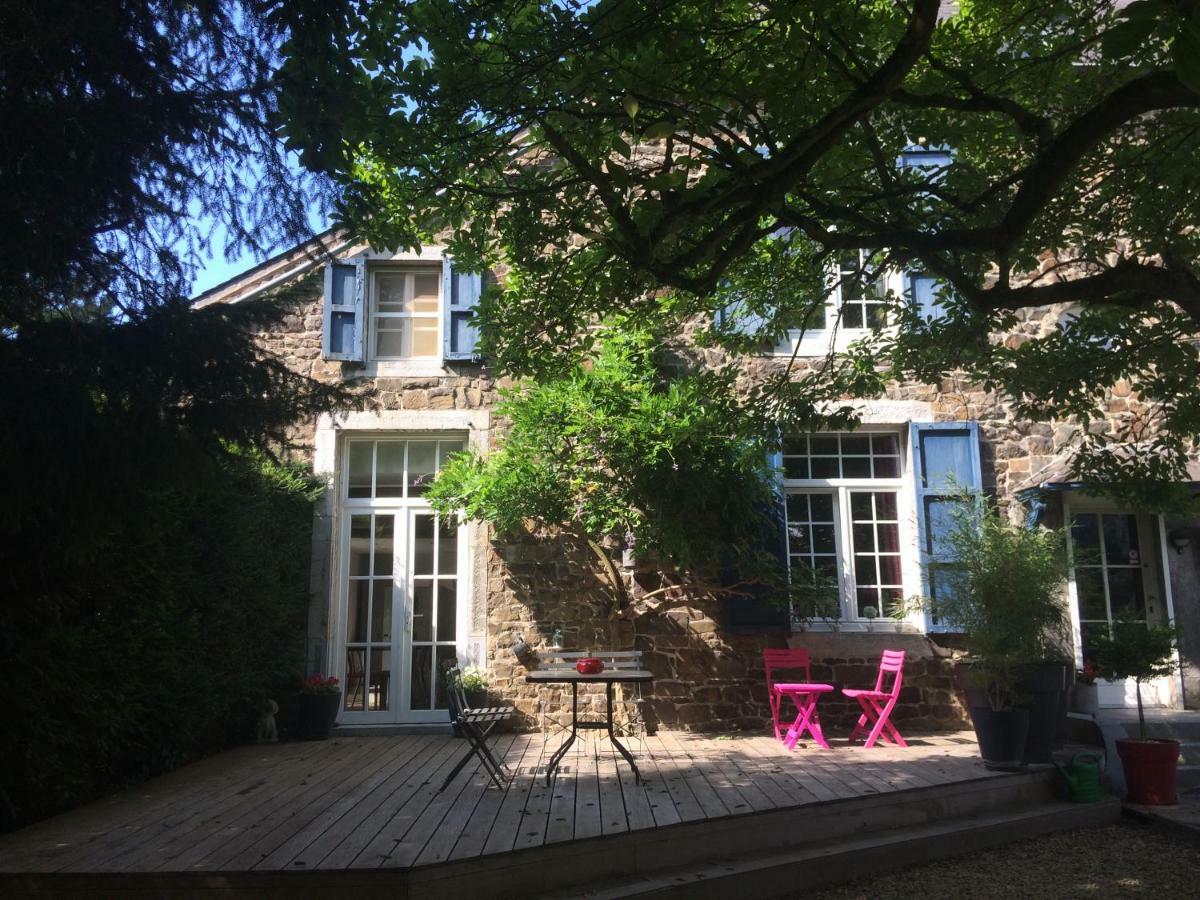 Maison De Vacances, Gite "Le Vieux Logis" A Profondeville Exterior foto